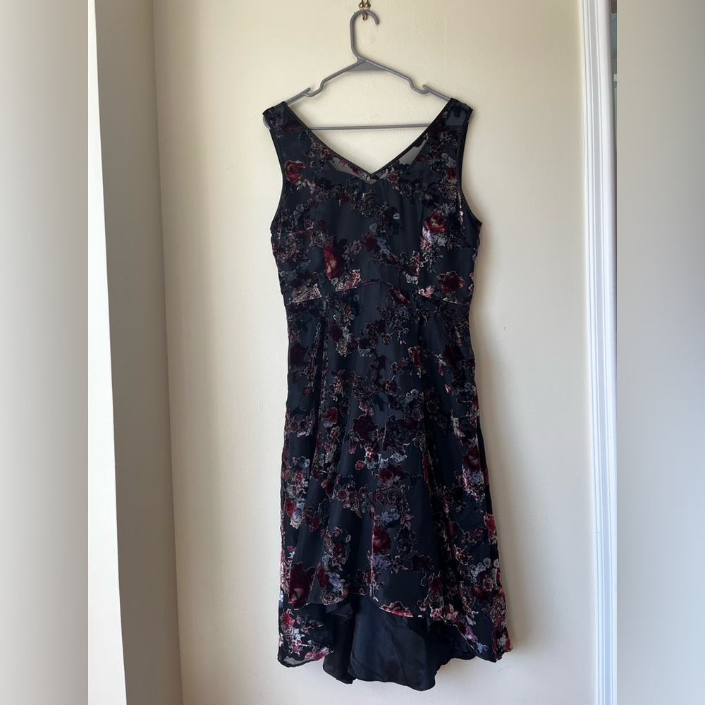 White House Black Market Burnout Floral Fit & Flare Dress – Size 10